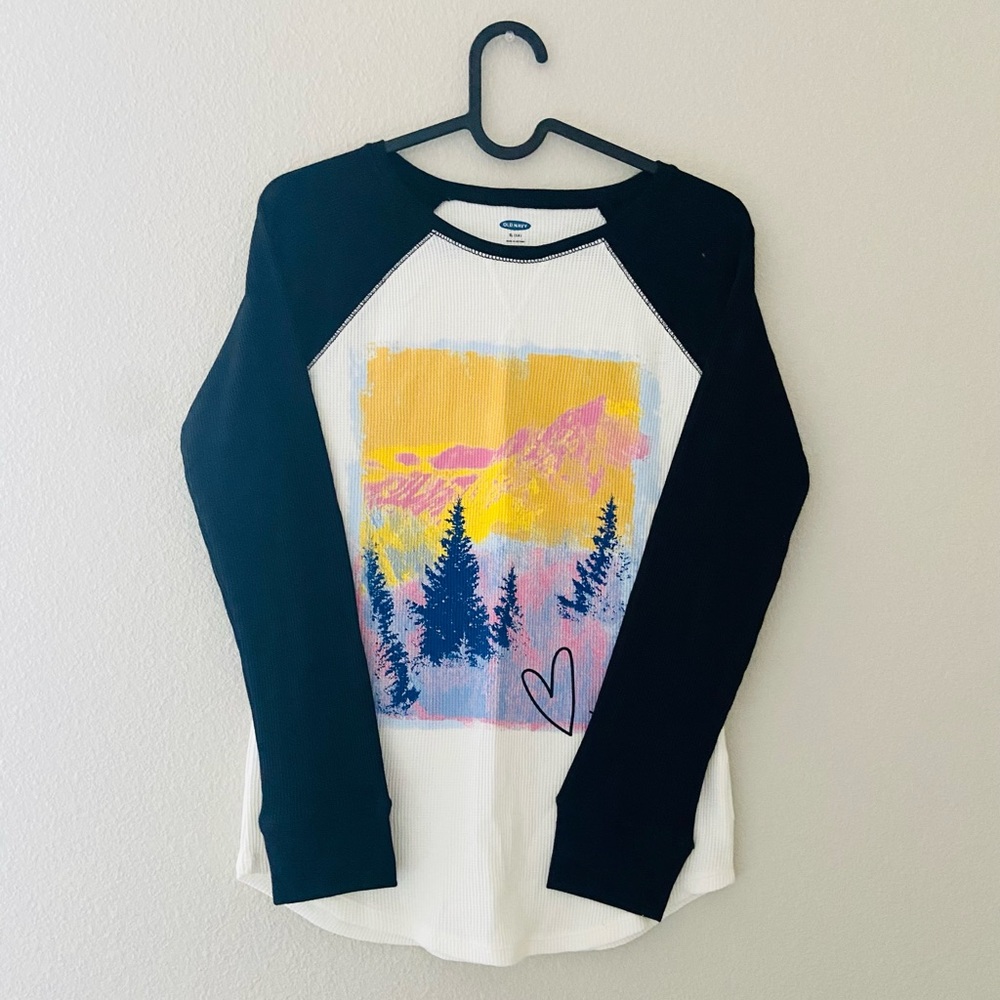 Long graphic tee